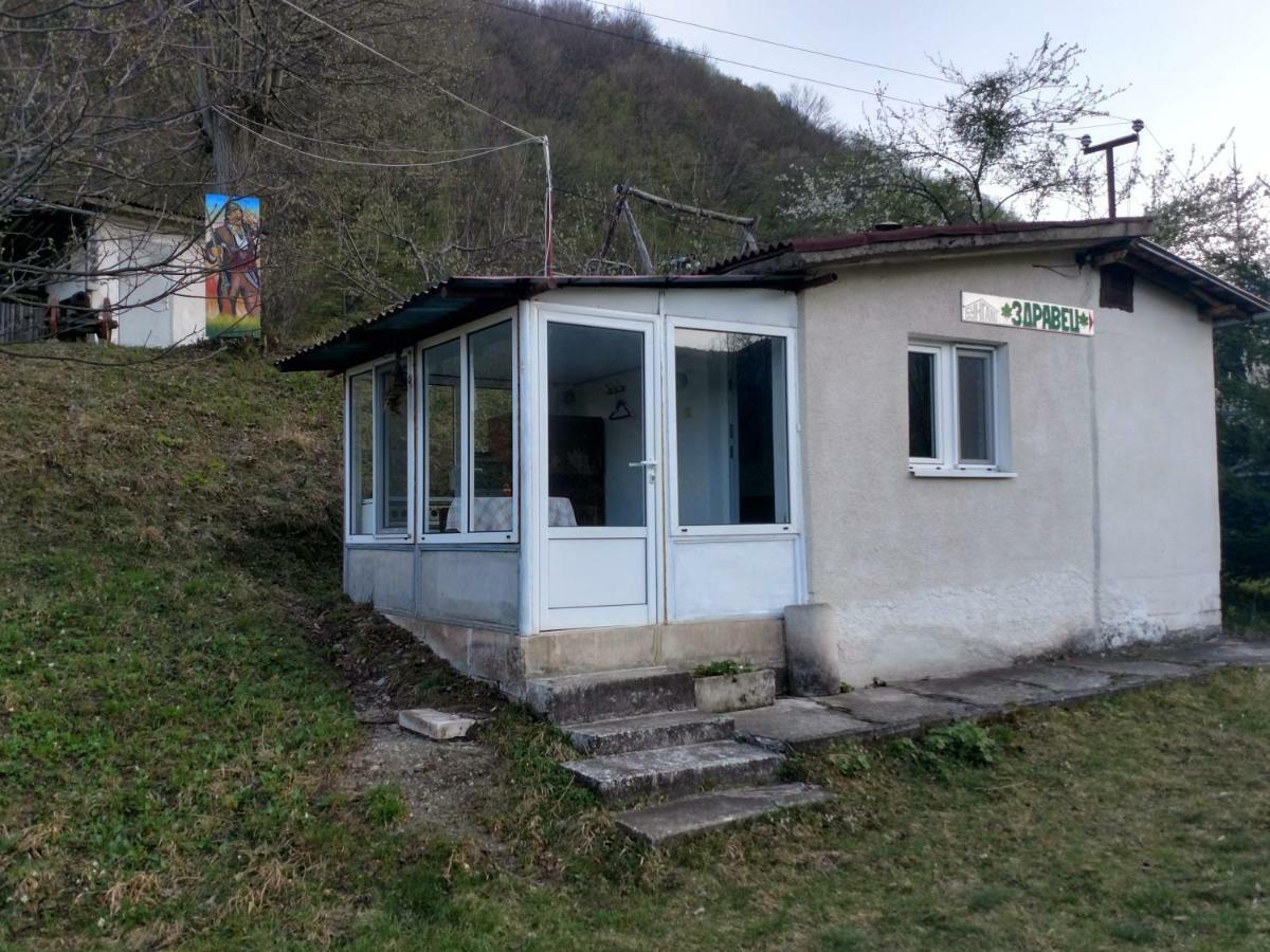 Bungalows Zdravets Берковица Екстериор снимка